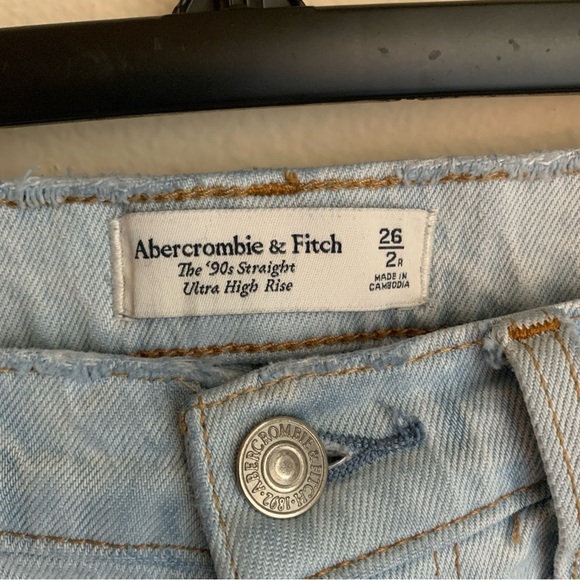 Abercrombie and Fitch The 90’s Straight Ultra High Rise Jeans Size 26 - Picture 4 of 6